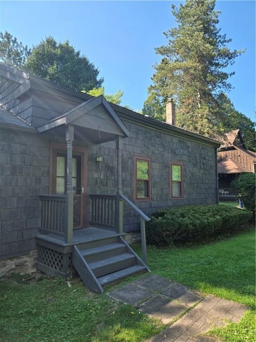 1872 Blossom Rd, Rochester, NY, 14625-1424 | Card Image