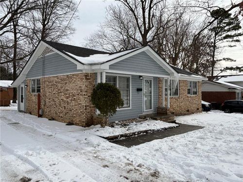 2405 Atlanta St, Greensboro, NC, 27406-4005 | Card Image