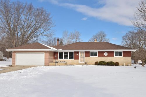 N70W13848 Brentwood Drive, Menomonee Falls, WI, 53051 | Card Image