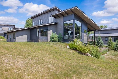 2-103 Wildewood Ln, Stowe, VT, 05672-5671 | Card Image