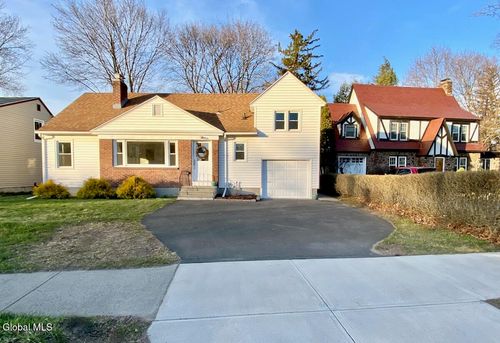 685 New Scotland Avenue, Albany, NY, 12208 | Card Image