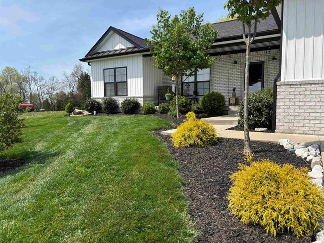 1017 Webb St, House other with 3 bedrooms, 2 bathrooms and null parking in Salem IN | Image 7