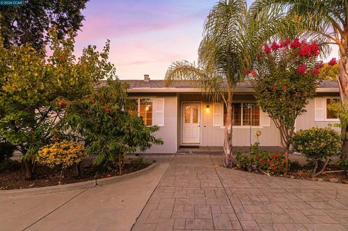1694 Tammy Ln, Concord, CA, 94519 | Card Image