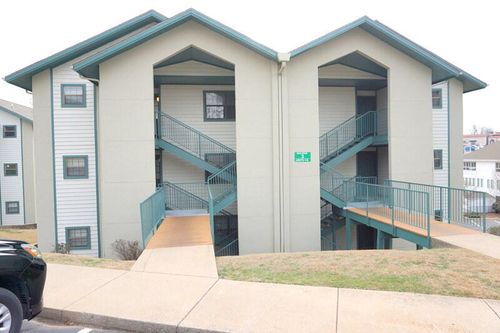 6-2700 Green Mountain Dr, Branson, MO, 65616-3876 | Card Image