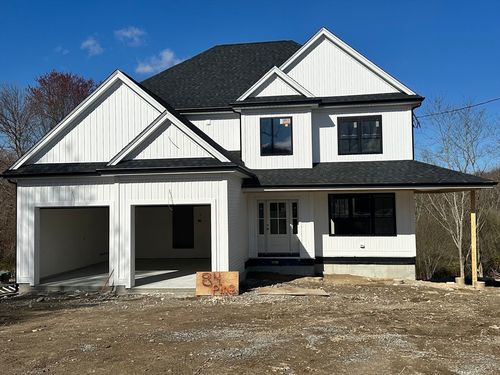 84 Pine St, Seekonk, MA, 02771-4007 | Card Image