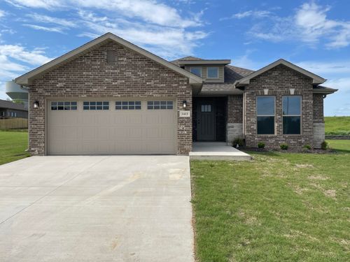 1413 E Riverton Rd, Nixa, MO, 65714-4270 | Card Image