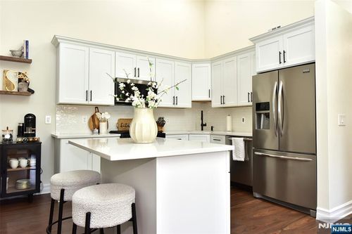 1133 Sycamore Ln, Mahwah, NJ, 07430-2344 | Card Image