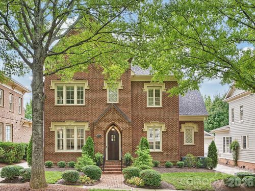 8843 Heydon Hall Cir, Charlotte, NC, 28210-6067 | Card Image