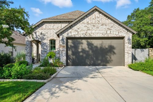 104 Arrowhead Mound Rd, Georgetown, TX, 78628-2311 | Card Image