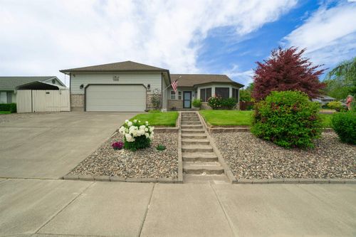 1600 S Kent St, Kennewick, WA, 99337-4121 | Card Image