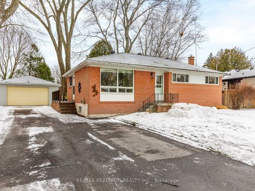 37 Glass Dr, Aurora, ON, L4G2E6 | Card Image