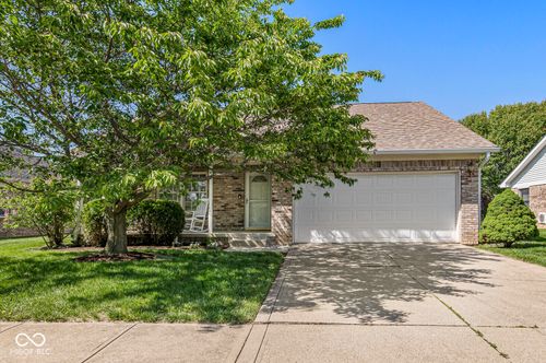 212 Lakeshore Dr, Lebanon, IN, 46052-3125 | Card Image
