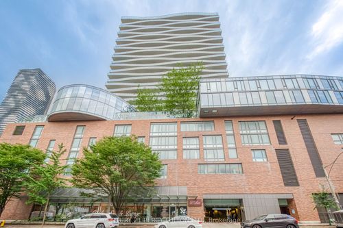 801-1 Market St, Toronto, ON, M5E0A2 | Card Image