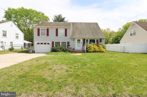 277 Justice Dr, CARNEYS POINT, NJ, 08069-2608 | Card Image