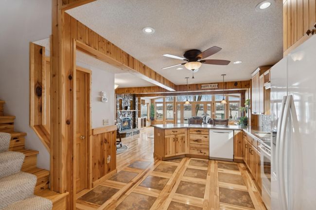 1867 Beach Dr Se, House other with 2 bedrooms, 2 bathrooms and null parking in Forest Lake MN | Image 28