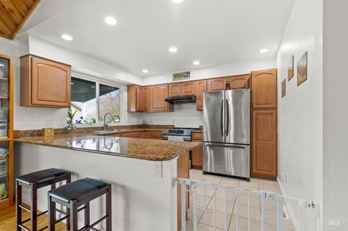 3655 Country Club Ct, Lewiston, ID, 83501-9602 | Card Image