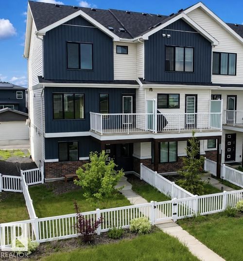 5034 River'S Edge Way Nw, Edmonton, AB, T6M1P9 | Card Image