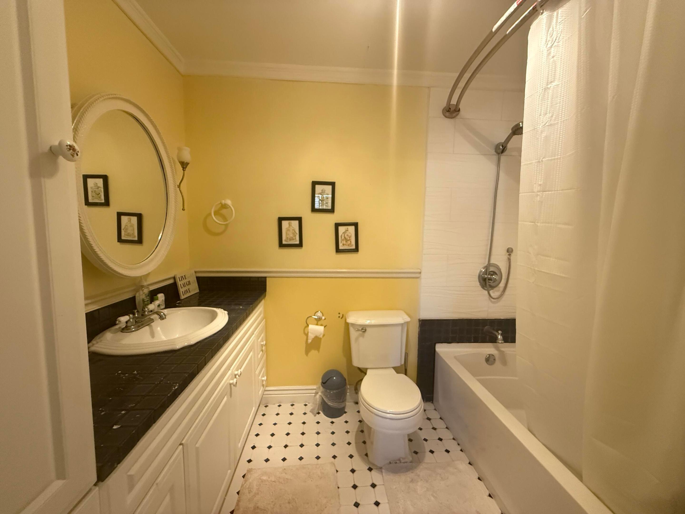Residential Lease in Lauderdale Lakes 5