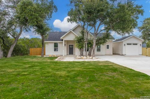 645 Jonquil Dr, Spring Branch, TX, 78070-5226 | Card Image