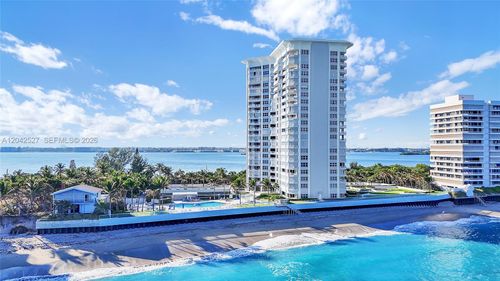 1105-5200 N Ocean Dr, Riviera Beach, FL, 33404-2617 | Card Image