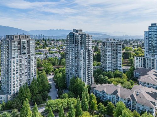 2407-5380 Oben St, Vancouver, BC, V5R6H7 | Card Image