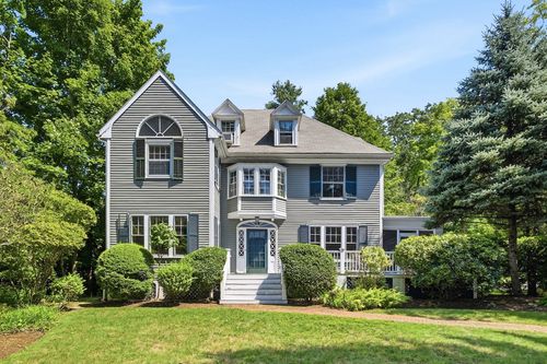10 Hayes Ave, Lexington, MA, 02420-3511 | Card Image
