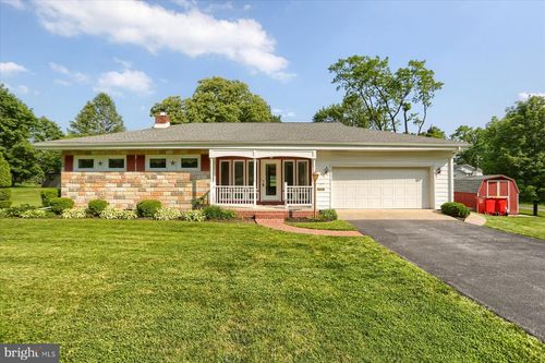 2378 Walnut Bottom Rd, CARLISLE, PA, 17015-9374 | Card Image