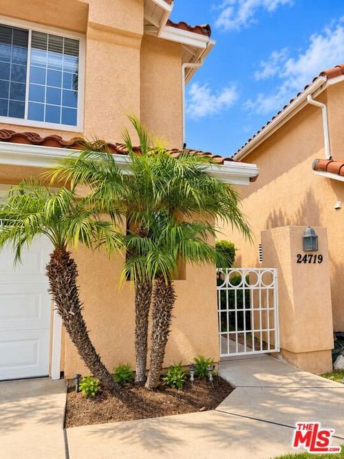 24719 Calle Largo, Calabasas, CA, 91302-3011 | Card Image