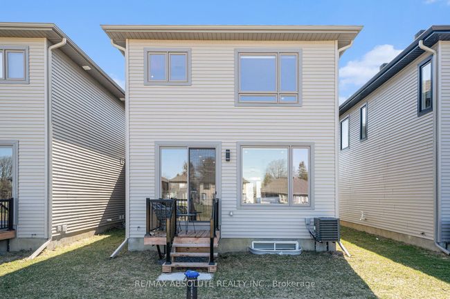 A - 10 Cockburn St, House attached with 3 bedrooms, 4 bathrooms and 4 parking in Richmond ON | Image 23