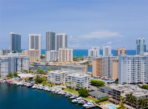 33b-120 Golden Isles Dr, Hallandale Beach, FL, 33009-8806 | Card Image