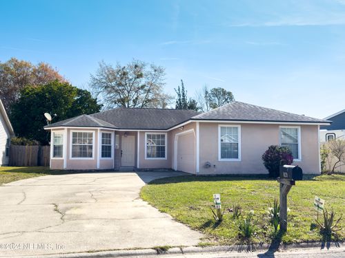 8139 Fieldside Dr W, JACKSONVILLE, FL, 32244-7460 | Card Image