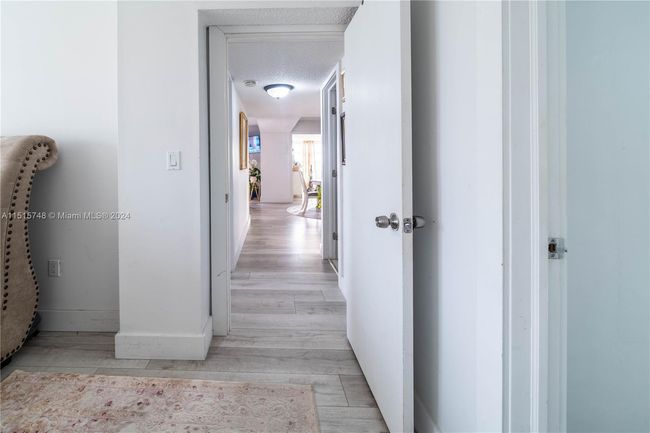 APT-914 - 4174 Inverrary Dr, Condo with 2 bedrooms, 2 bathrooms and null parking in Lauderhill FL | Image 26