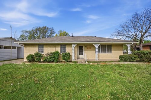 228 N 4th St, Princeton, TX, 75407-6595 | Card Image