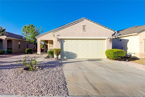 2144 Desert Woods Dr, Henderson, NV, 89012-6138 | Card Image