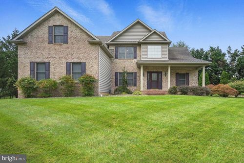 421 Fletcher Dr, SMYRNA, DE, 19977-2817 | Card Image