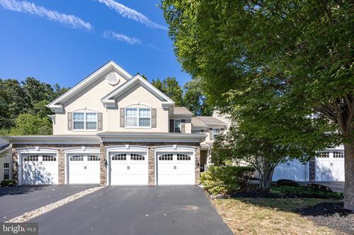 2925 Cottonwood Ln, CHESTER SPRINGS, PA, 19425-3889 | Card Image