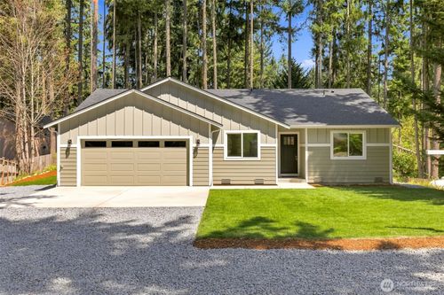 18042 Highland Ct Se, Yelm, WA, 98597-9379 | Card Image