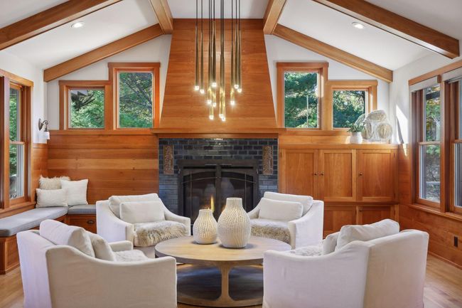 Main Living Room | Image 6