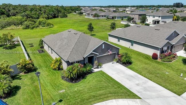 3113 Yellowstone Cir, House other with 3 bedrooms, 2 bathrooms and null parking in Fort Pierce FL | Image 37