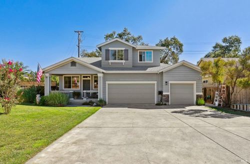 110 Syrah Ct, Cloverdale, CA, 95425-3670 | Card Image