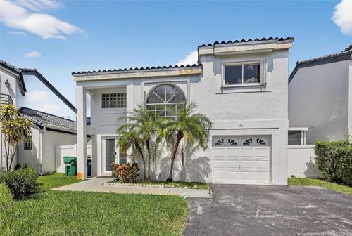 221 Ne 212th St, Miami, FL, 33179-1109 | Card Image