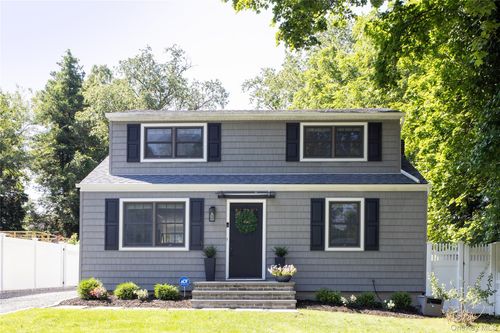 25 Clearfield Pl, Huntington, NY, 11743-3767 | Card Image