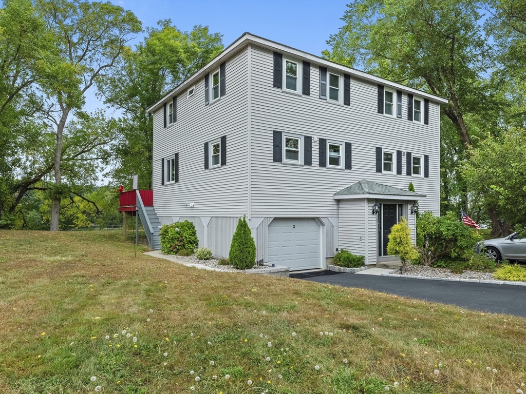 Riverdale Ter, Haverhill, MA 01835