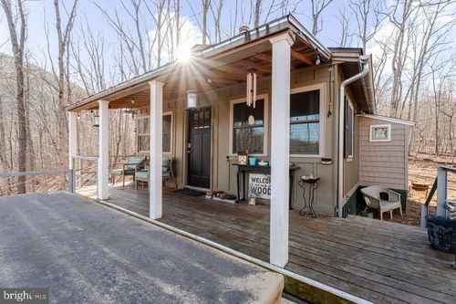 345 Wildwood Ln, SHENANDOAH, VA, 22849-3348 | Card Image