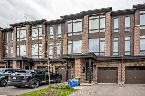 12-270 Melvin Ave, Hamilton, ON, L8H0B4 | Card Image