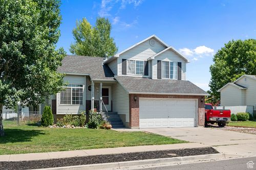 2132 W 2175 N, Clinton, UT, 84015-5601 | Card Image