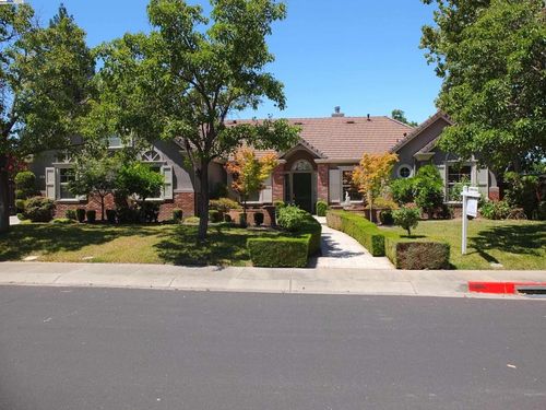2588 Wilde Ave, Pleasanton, CA, 94588-8387 | Card Image