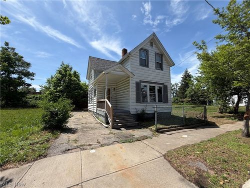 1052 E 72nd St, Cleveland, OH, 44103-1908 | Card Image