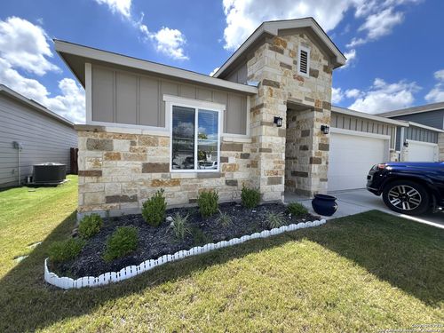 3512 Donald Dr, Seguin, TX, 78155-2949 | Card Image