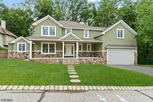 29 Bracken Hill Rd, Hamburg, NJ, 07419-1295 | Card Image